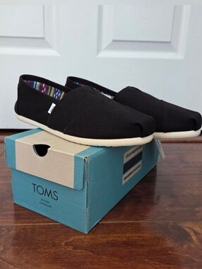 TOMS Classic Alpargata Black Canvas Slip-Ons Size 7